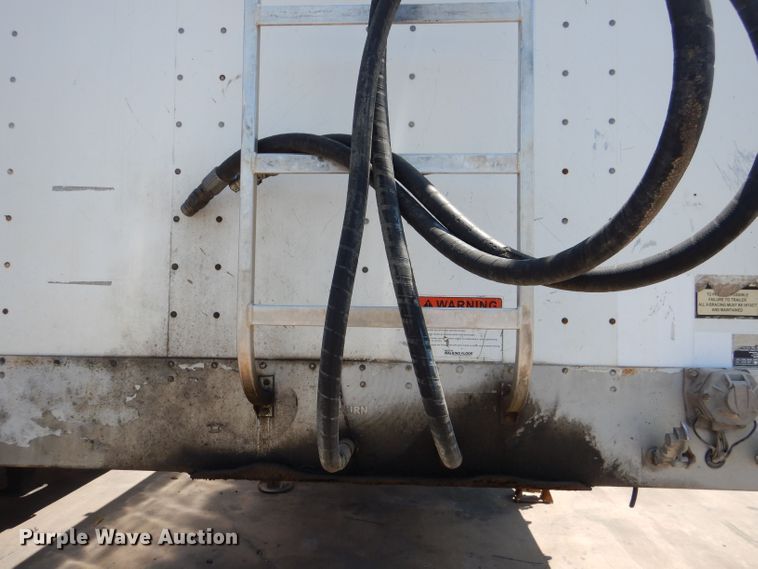 image for item DJ8953 2006 Innovative SFS-45  walking floor trailer