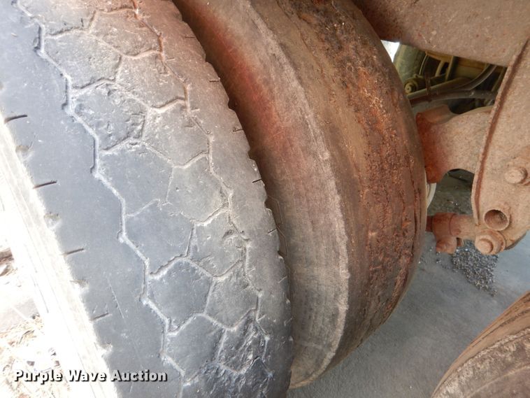 image for item DJ8953 2006 Innovative SFS-45  walking floor trailer