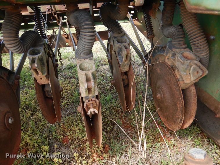 image for item DK0902 John Deere 8350  grain drill