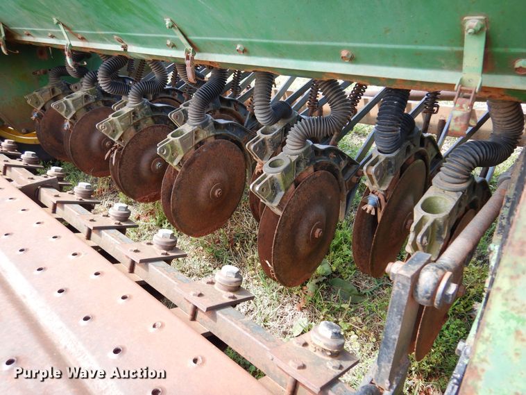 image for item DK0902 John Deere 8350  grain drill