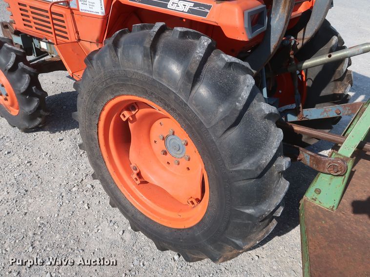 image for item DK3698 1988 Kubota L2550D GST  MFWD tractor