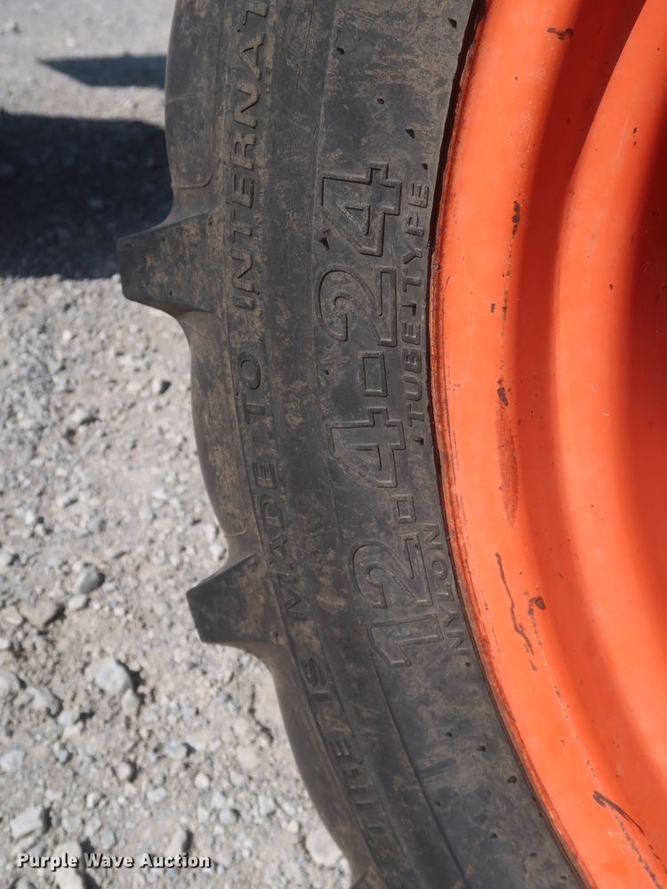 image for item DK3698 1988 Kubota L2550D GST  MFWD tractor