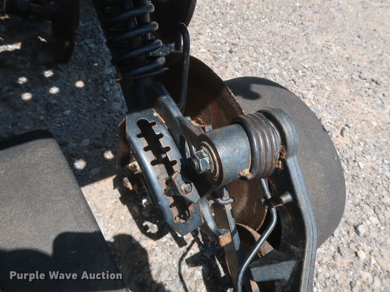 image for item DK3704 2003 John Deere 1590  grain drill