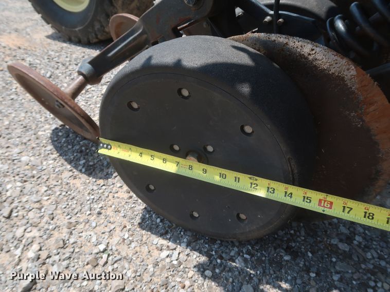 image for item DK3704 2003 John Deere 1590  grain drill