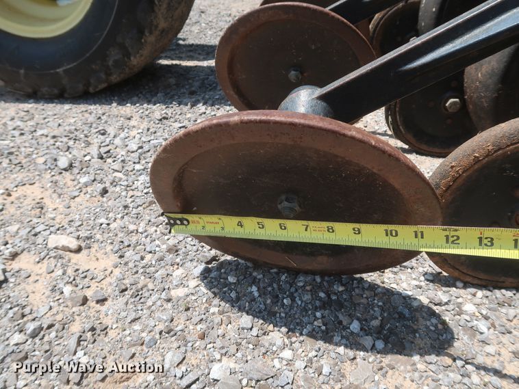 image for item DK3704 2003 John Deere 1590  grain drill