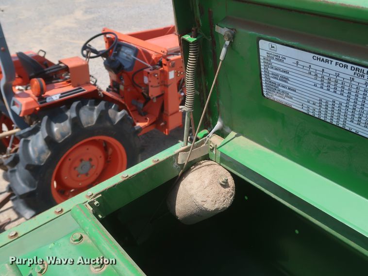 image for item DK3704 2003 John Deere 1590  grain drill