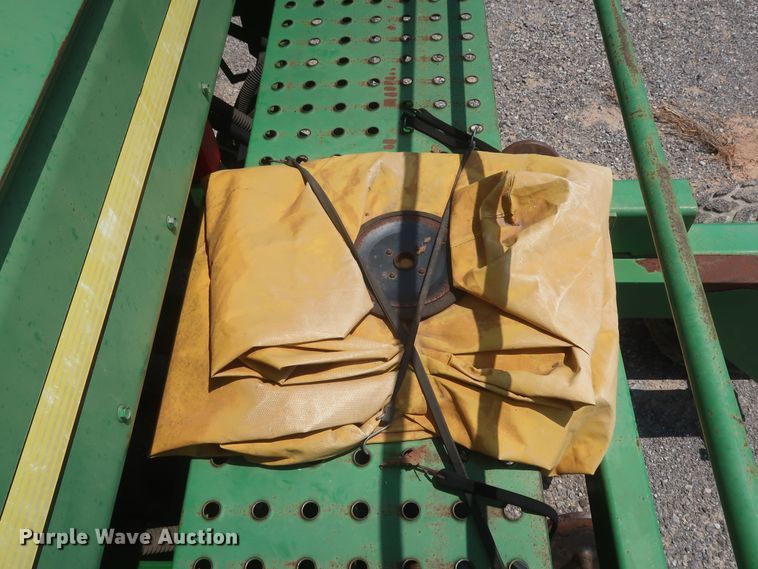 image for item DK3704 2003 John Deere 1590  grain drill