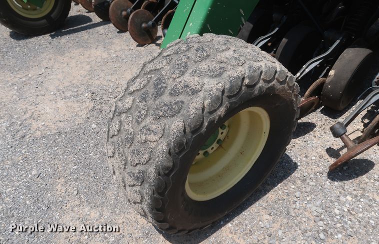 image for item DK3704 2003 John Deere 1590  grain drill