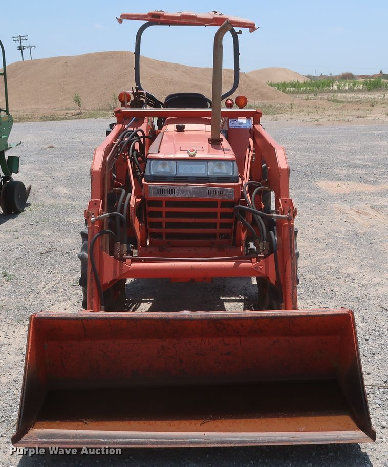 image for item DK3705 Kubota L3650 GST  MFWD tractor