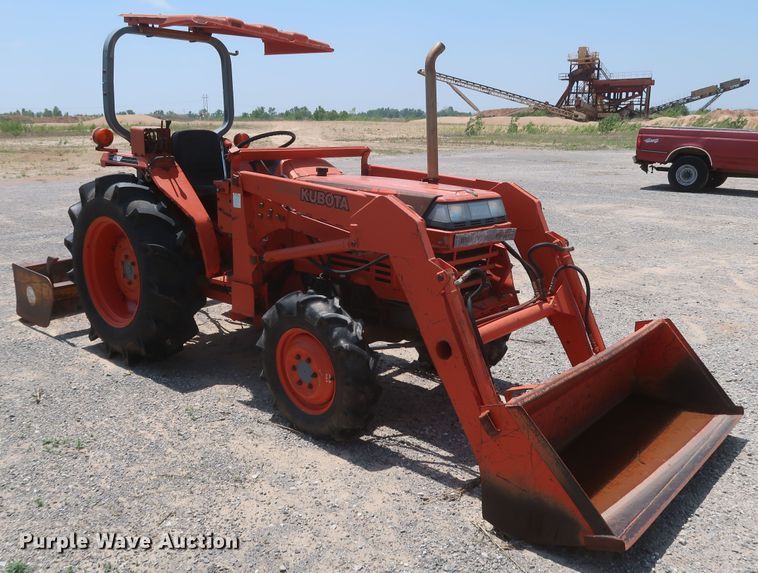 image for item DK3705 Kubota L3650 GST  MFWD tractor