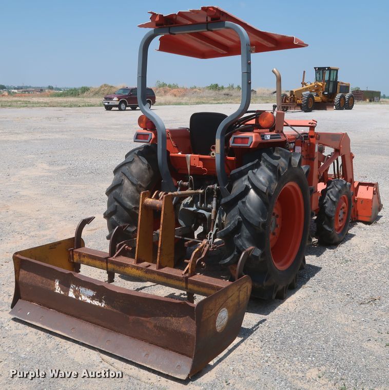 image for item DK3705 Kubota L3650 GST  MFWD tractor