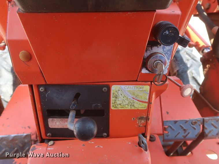 image for item DK3705 Kubota L3650 GST  MFWD tractor