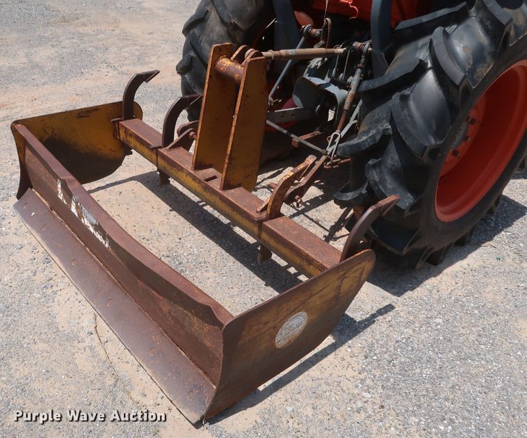 image for item DK3705 Kubota L3650 GST  MFWD tractor