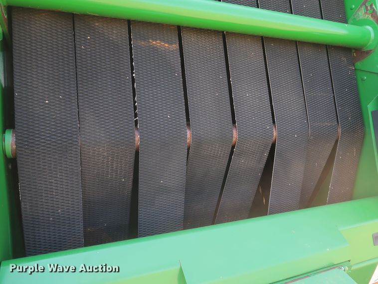 image for item DK3715 2013 John Deere 569 Premium  round baler