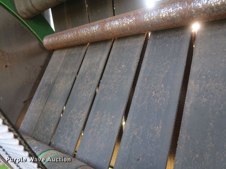 image for item DK3715 2013 John Deere 569 Premium  round baler