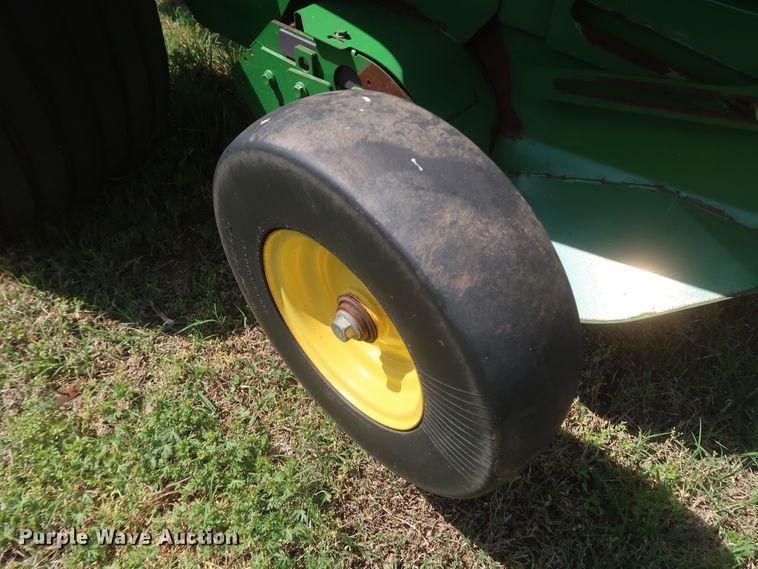 image for item DK3715 2013 John Deere 569 Premium  round baler