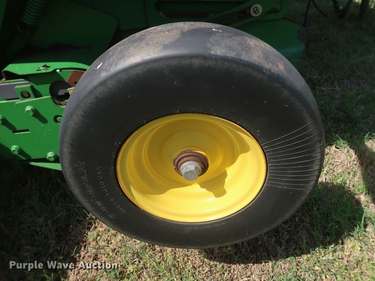image for item DK3715 2013 John Deere 569 Premium  round baler