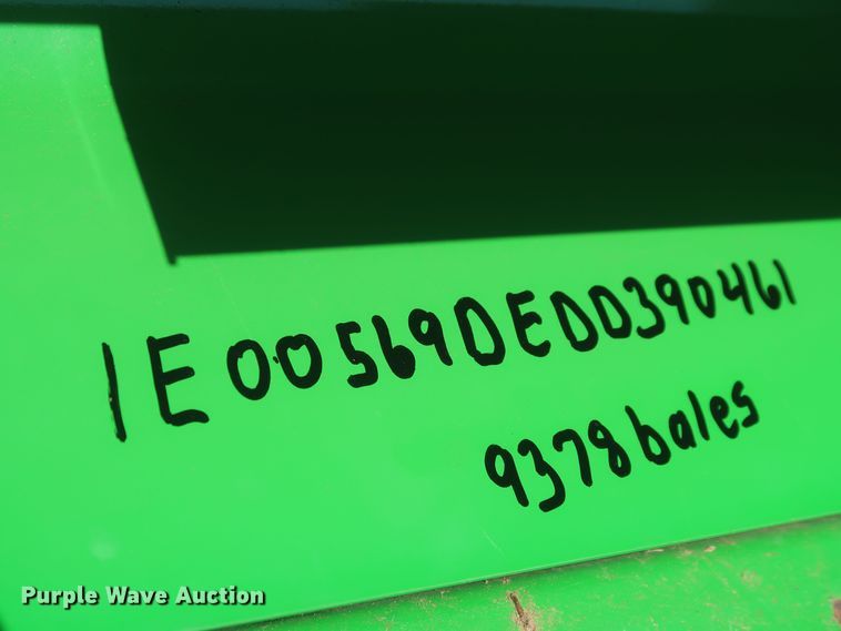 image for item DK3715 2013 John Deere 569 Premium  round baler