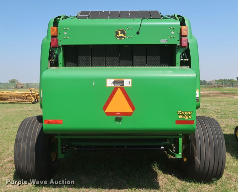 image for item DK3716 2013 John Deere 569 Premium  round baler