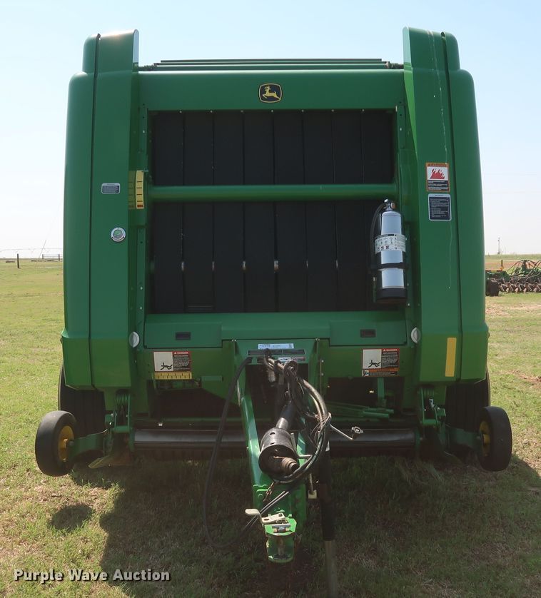 image for item DK3716 2013 John Deere 569 Premium  round baler