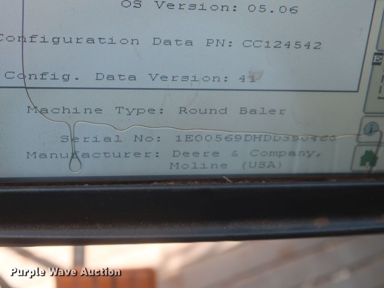 image for item DK3716 2013 John Deere 569 Premium  round baler