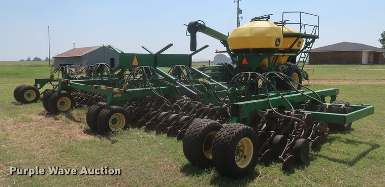 image for item DK3722 2007 John Deere 1890  air seeder