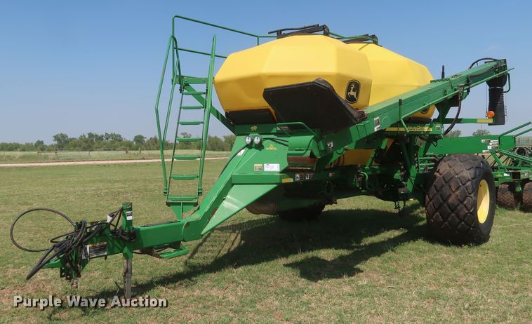 image for item DK3722 2007 John Deere 1890  air seeder
