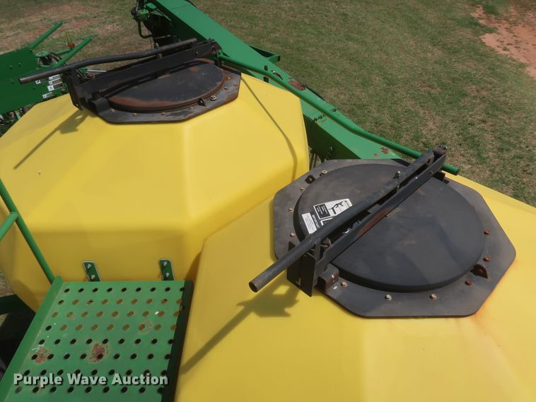 image for item DK3722 2007 John Deere 1890  air seeder