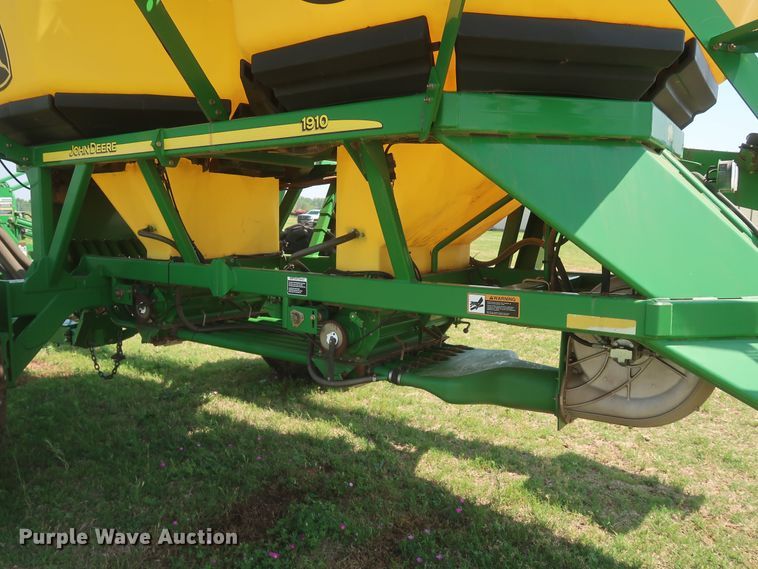 image for item DK3722 2007 John Deere 1890  air seeder