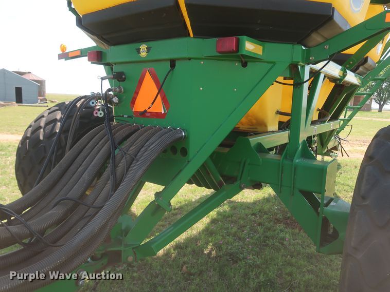 image for item DK3722 2007 John Deere 1890  air seeder