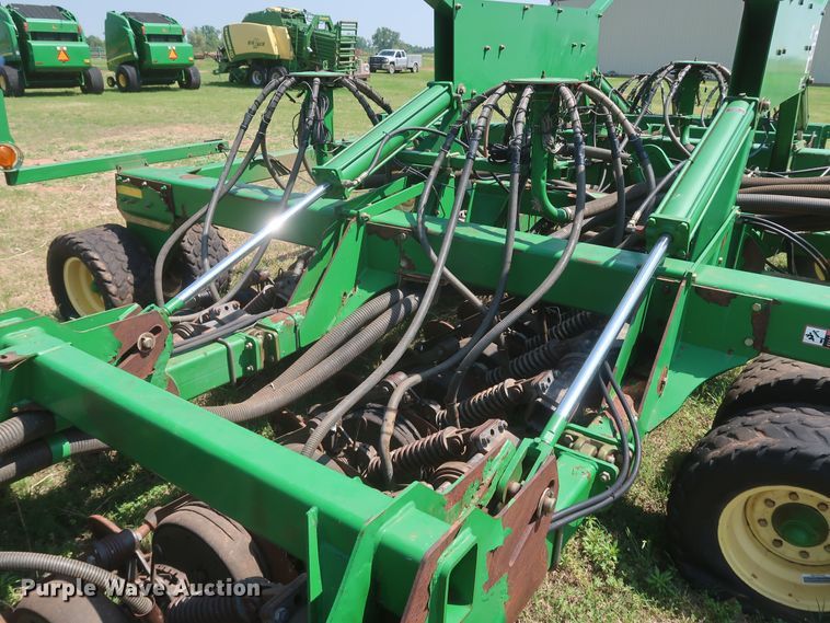 image for item DK3722 2007 John Deere 1890  air seeder