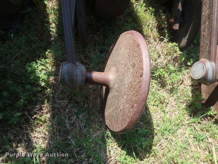 image for item DK3722 2007 John Deere 1890  air seeder