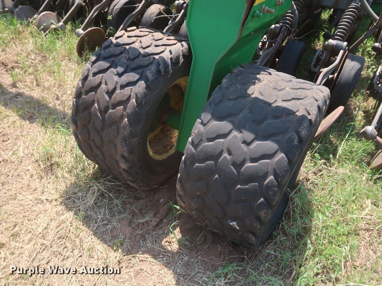 image for item DK3722 2007 John Deere 1890  air seeder