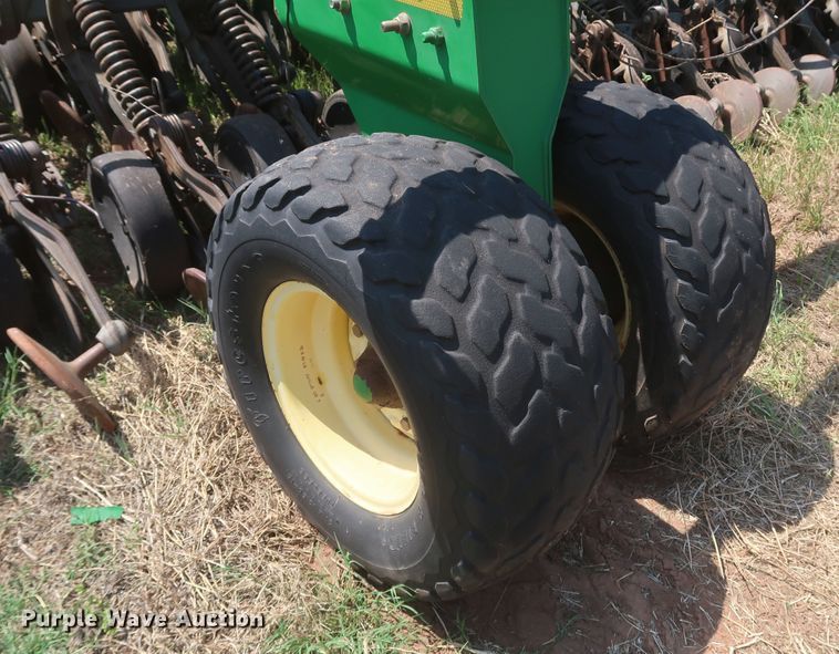 image for item DK3722 2007 John Deere 1890  air seeder