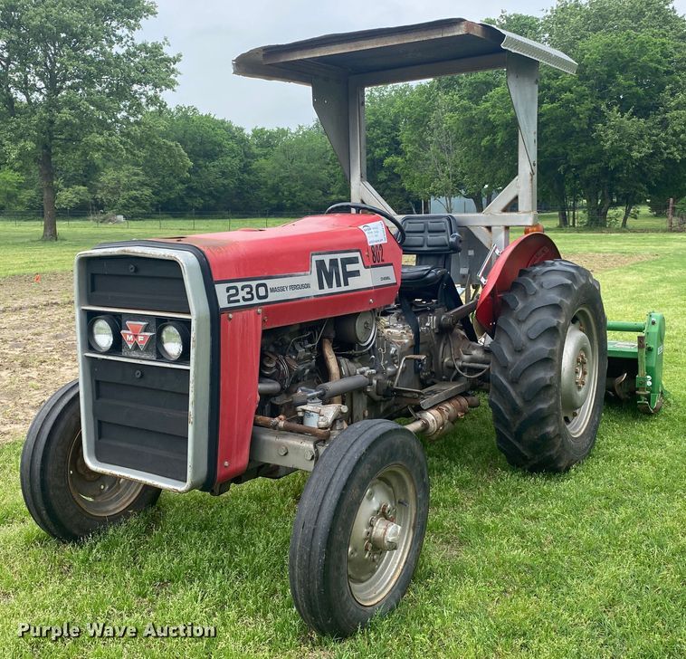 Massey Ferguson 230 tractor in Tulsa, OK Item DM4101 sold Purple Wave
