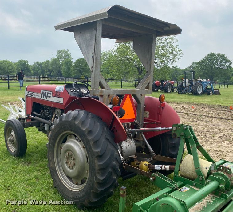 image for item DM4101 Massey Ferguson 230  tractor