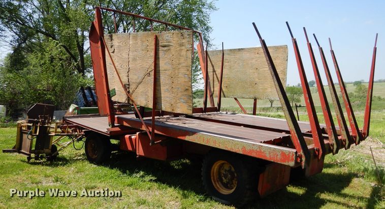 image for item DM4494 New Holland Stackliner 1047  bale stacker