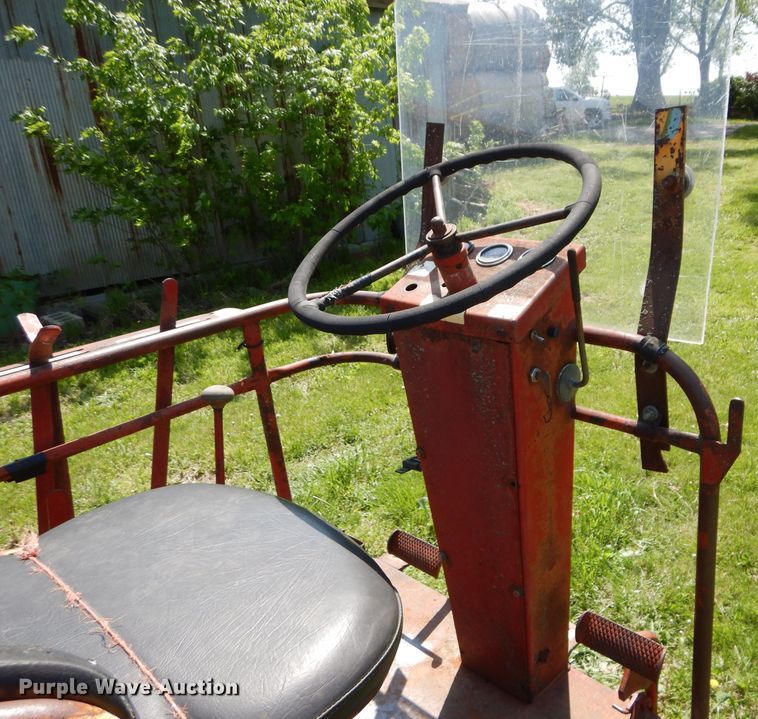 image for item DM4494 New Holland Stackliner 1047  bale stacker