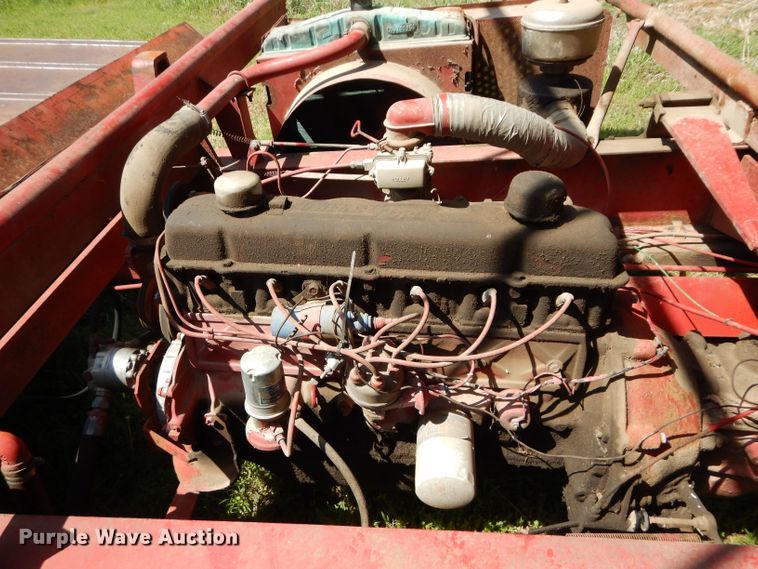 image for item DM4494 New Holland Stackliner 1047  bale stacker