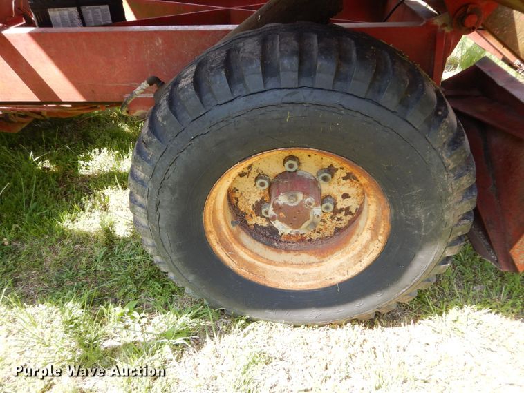 image for item DM4494 New Holland Stackliner 1047  bale stacker