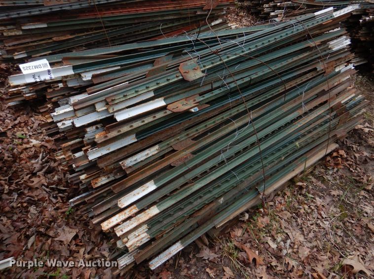 image for item DM7325 Approximately 300 T-posts