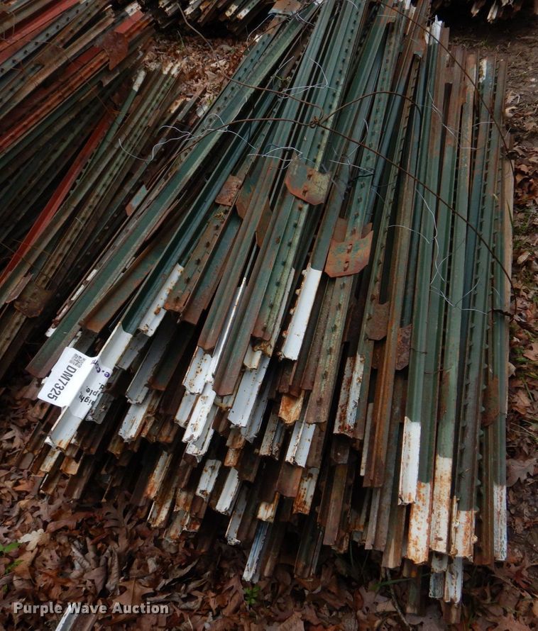 image for item DM7325 Approximately 300 T-posts