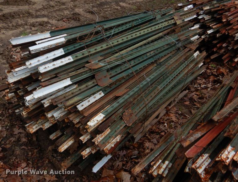 image for item DM7325 Approximately 300 T-posts