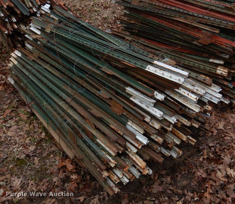 image for item DM7325 Approximately 300 T-posts