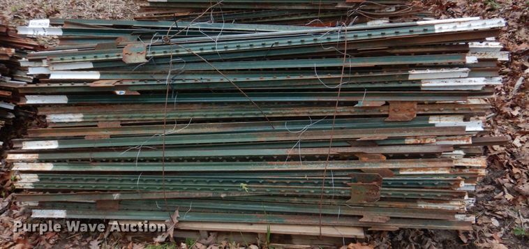 image for item DM7325 Approximately 300 T-posts