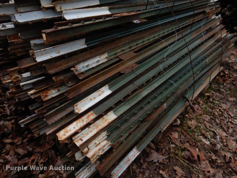 image for item DM7325 Approximately 300 T-posts