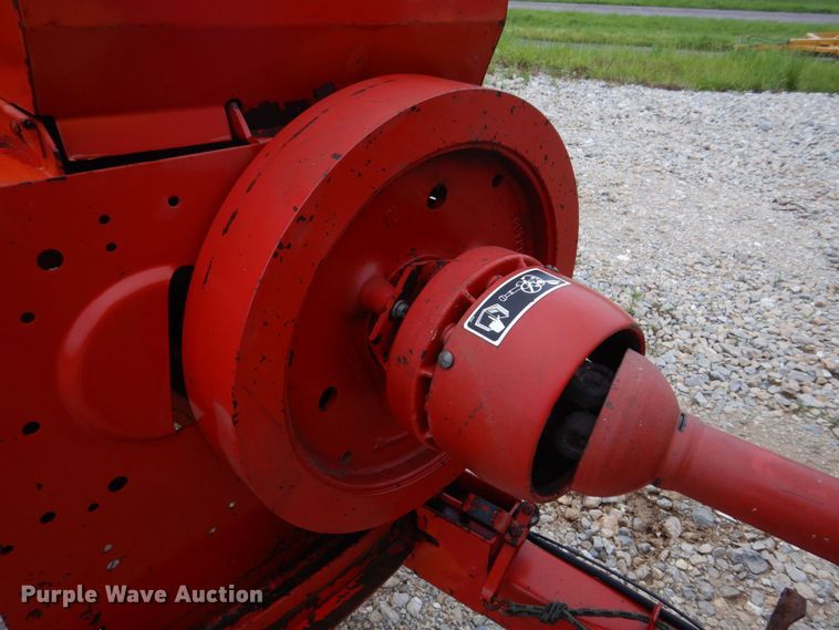 image for item DM7328 New Holland 316 Hayliner  small square baler