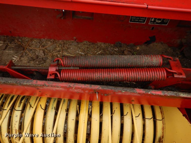 image for item DM7328 New Holland 316 Hayliner  small square baler