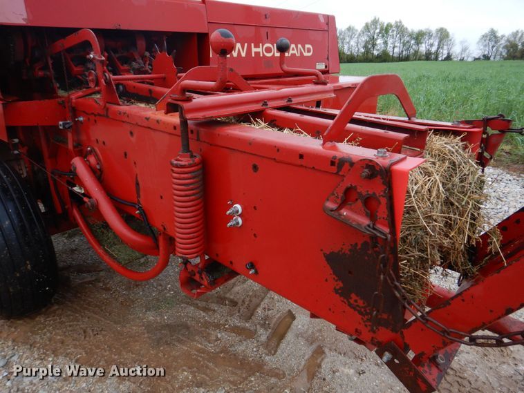 image for item DM7328 New Holland 316 Hayliner  small square baler