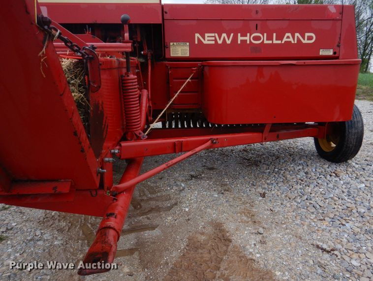 image for item DM7328 New Holland 316 Hayliner  small square baler